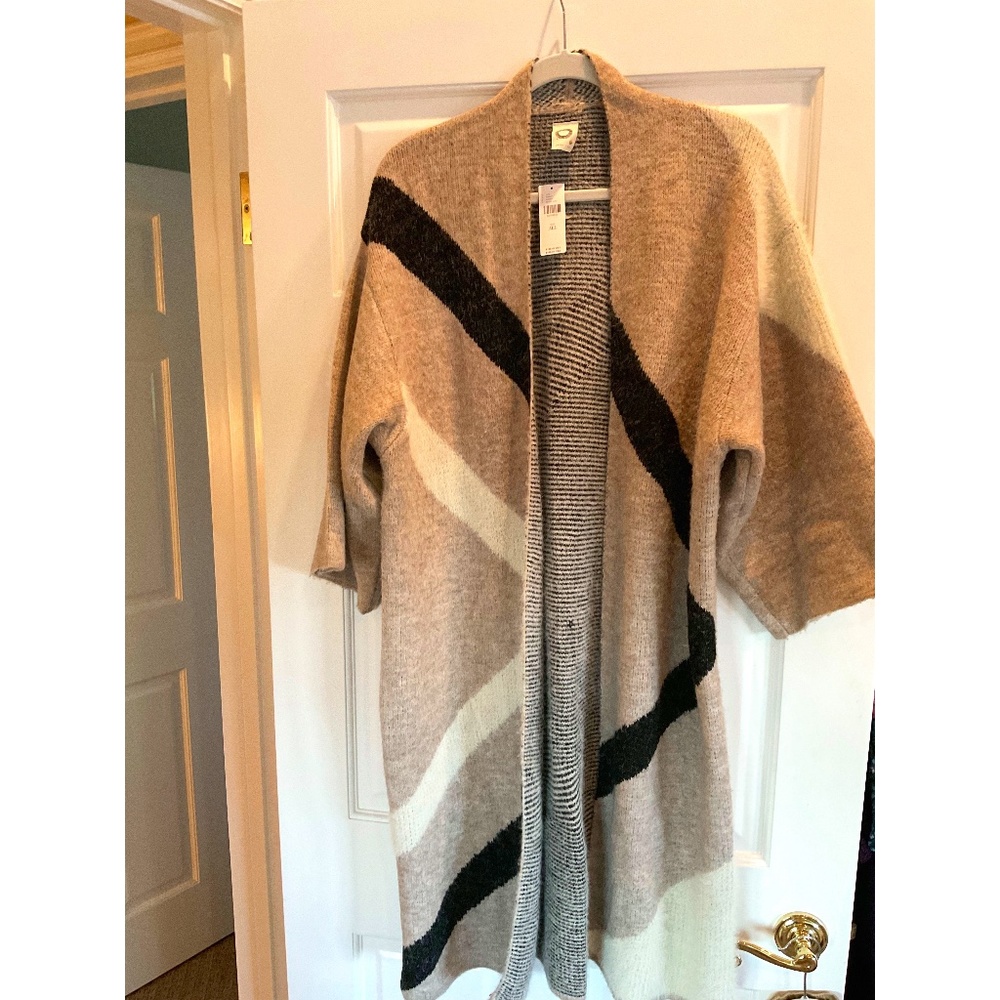 Akemi + Kin (via Anthropologie): Antonia Sweater Coat